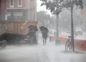 Un muerto y más de un millón sin luz en el área de Nueva York por la tormenta Isaías