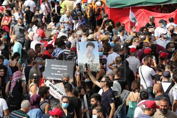 Choques entre manifestantes y Policía por tercer día en el centro de Beirut