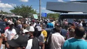 Protestan contra terminal de autobuses en Parque del Este