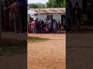 Juego de gallos en el municipio de Oviedo, provincia Pedernales