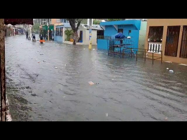Lluvias de tormenta Isaías provocan inundaciones en Maquiteria