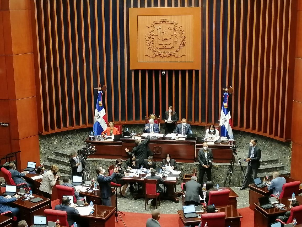 Senado sesiona 14 proyectos de Ley en agenda, nueve de ellos son autoría de Félix Bautista