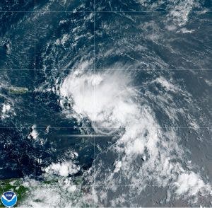 Tormenta Laura pasa por las Islas de Sotavento sin provocar graves daños