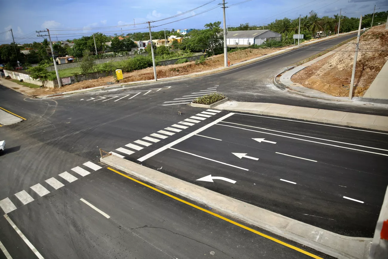 Danilo Medina entrega avenida Ecológica 