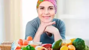 Los pacientes con cáncer necesitan nutrirse muy bien