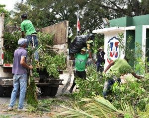 Varias entidades acondicionan Parque del Este