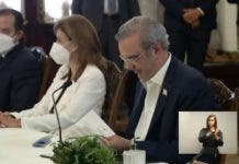 Presidente Abinader  promulga reglamento de la Ley de Alianzas Público Privadas