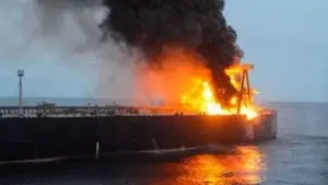 Sri Lanka alerta de derrame de crudo en petrolero tras sofocar nuevo incendio     