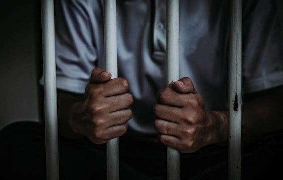 Condenan a 20 años de prisión a hombre por violación sexual de menor