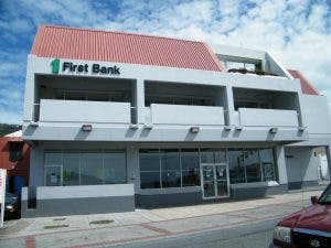 FirstBank Puerto Rico finaliza el proceso de adquisición del Banco Santander