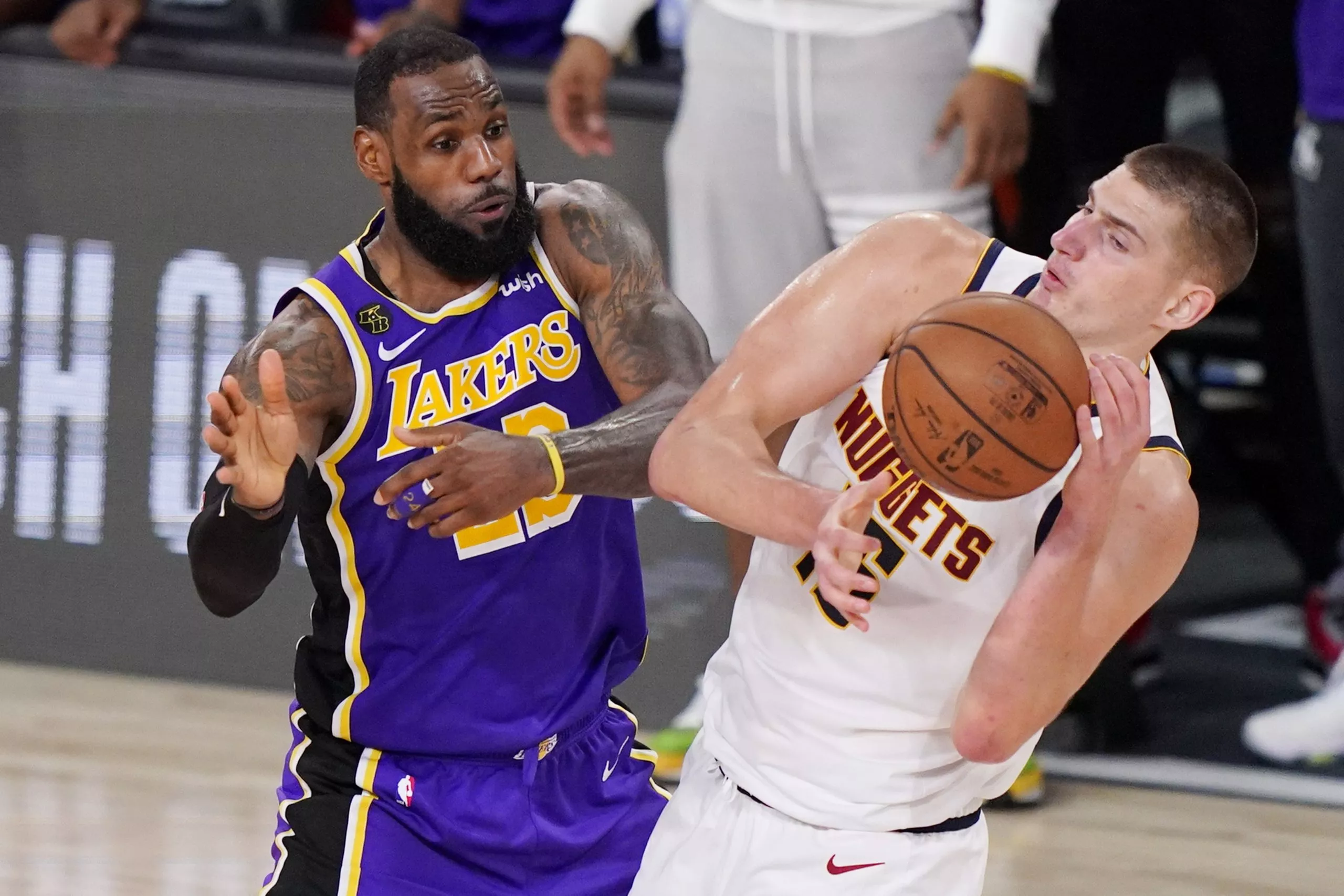 LeBron y Lakers se instalan en la final de la NBA