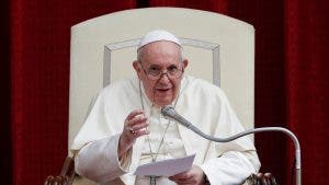 El papa critica las carencias sanitarias que ha puesto en evidencia la Covid