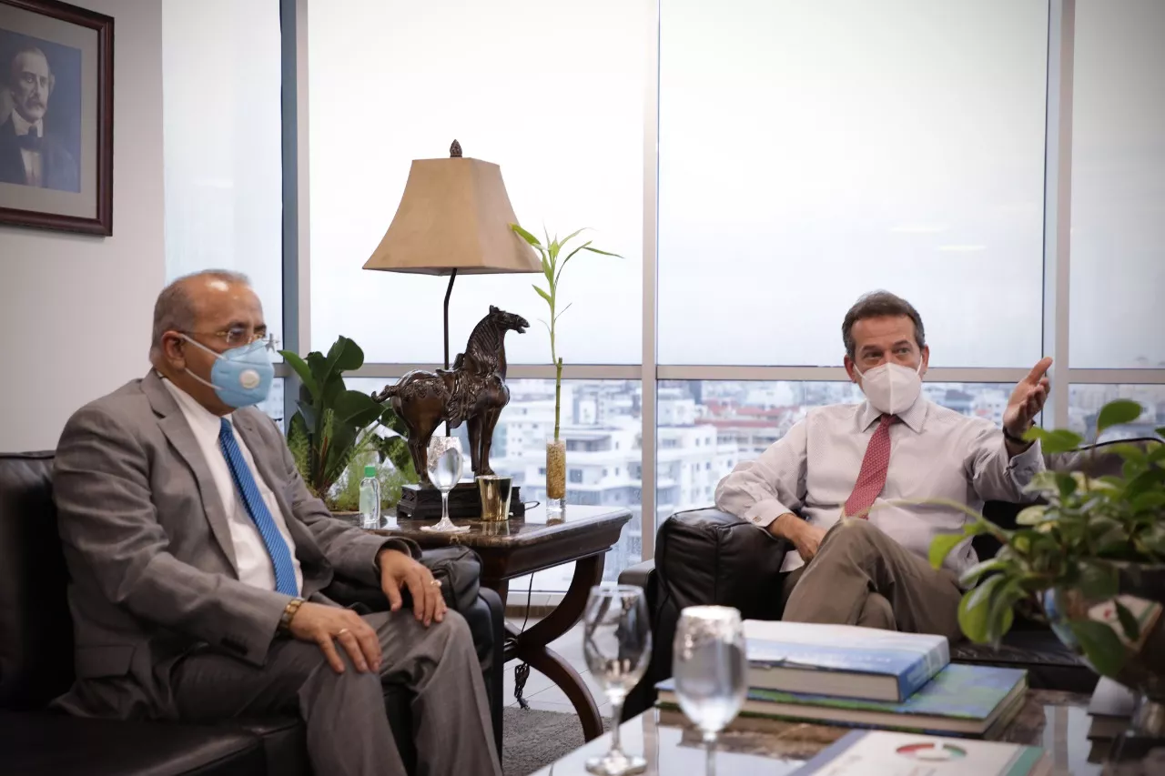 Plutarco Arias- Ito Bisonó