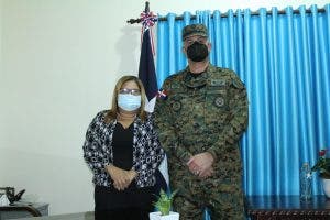 Gobernación de Azua y Ejército Nacional buscan garantizar distanciamiento social y toque de queda