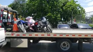 Apresan tres organizadores de carreras clandestinas de motocicletas en Sabana Perdida