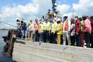 Presidente Luis Abinader pondera remodelación y ampliación de puerto San Pedro de Macorís