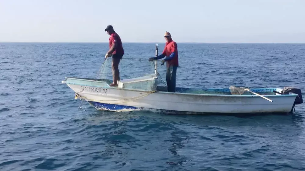 Armada apresa a 16 personas por pesca ilegal en Cayo Los Siete Hermanos