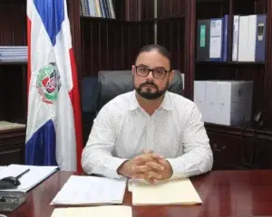 Director de CORAAPPLATA denuncia institución erogaba RD$4.5 millones  en «botellas»