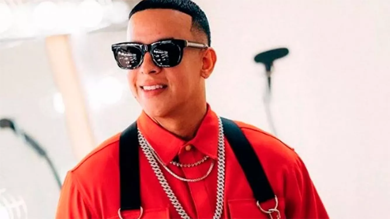 Daddy Yankee firma un contrato millonario y lanzará su primer disco en 8 años