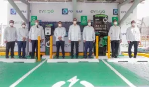 Inauguran primera estación de carga Evergo en la Torre Popular