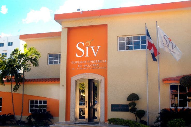 SIV autoriza emisión bonos al BHD León