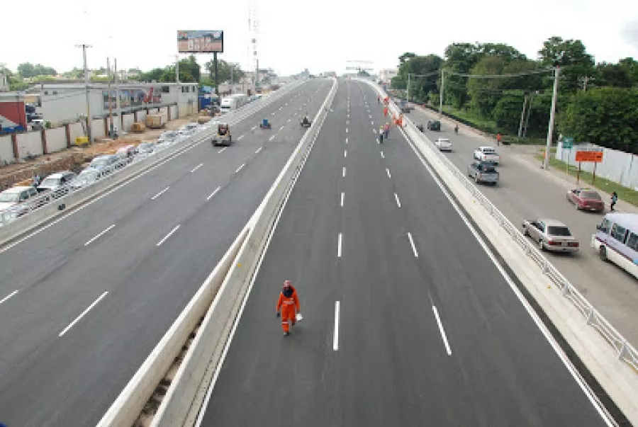 Cerrarán pasos a desnivel y puentes desde este lunes por mantenimiento