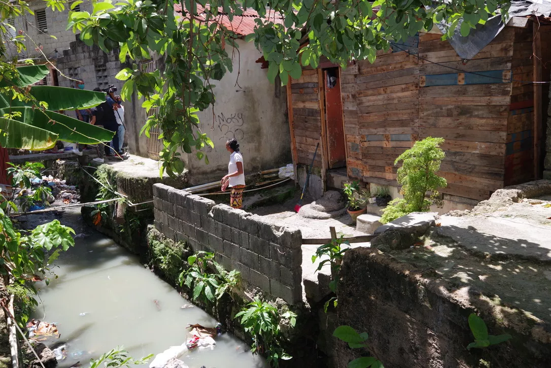 Moradores cañada Guajimia piden terminación proyecto de saneamiento