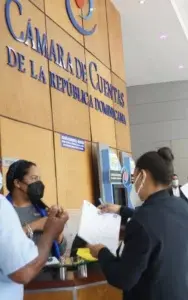 Organismos aplauden la suspensión de funcionarios