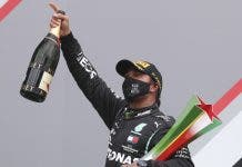 Hamilton triunfa GP Portugal; bate marca Schumacher