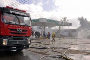 Muertos en explosión planta de gas ascienden a tres