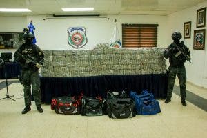 DNCD ocupa 306 paquetes de cocaína durante tiroteo en puerto Caucedo 