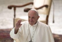 Mattarella felicita al papa Francisco por su 86 cumpleaños y le desea que continúe