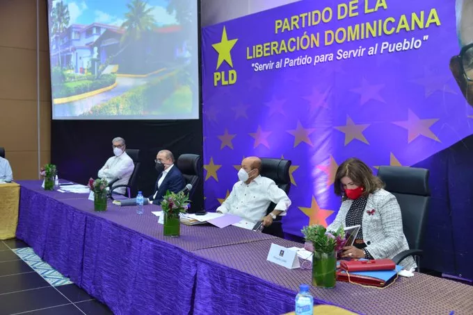 Comité Político del PLD se encuentra reunido este sábado