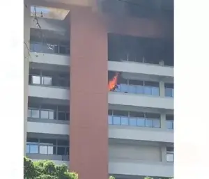 Incendio en la Torre Administrativa de la UASD