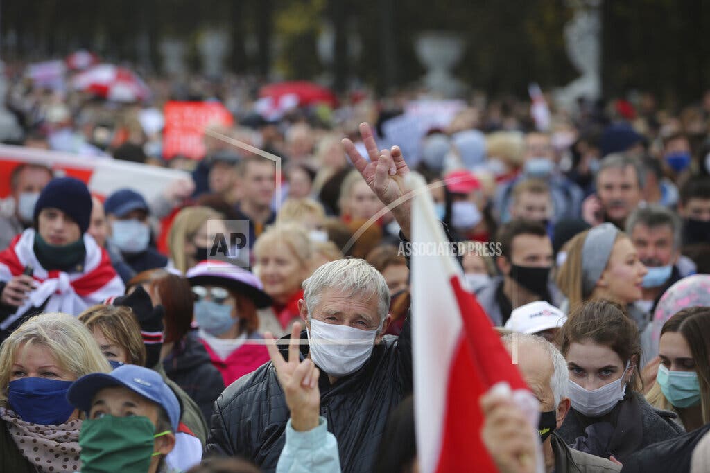 Con huelgas masivas exigen renuncia de presidente bielorruso