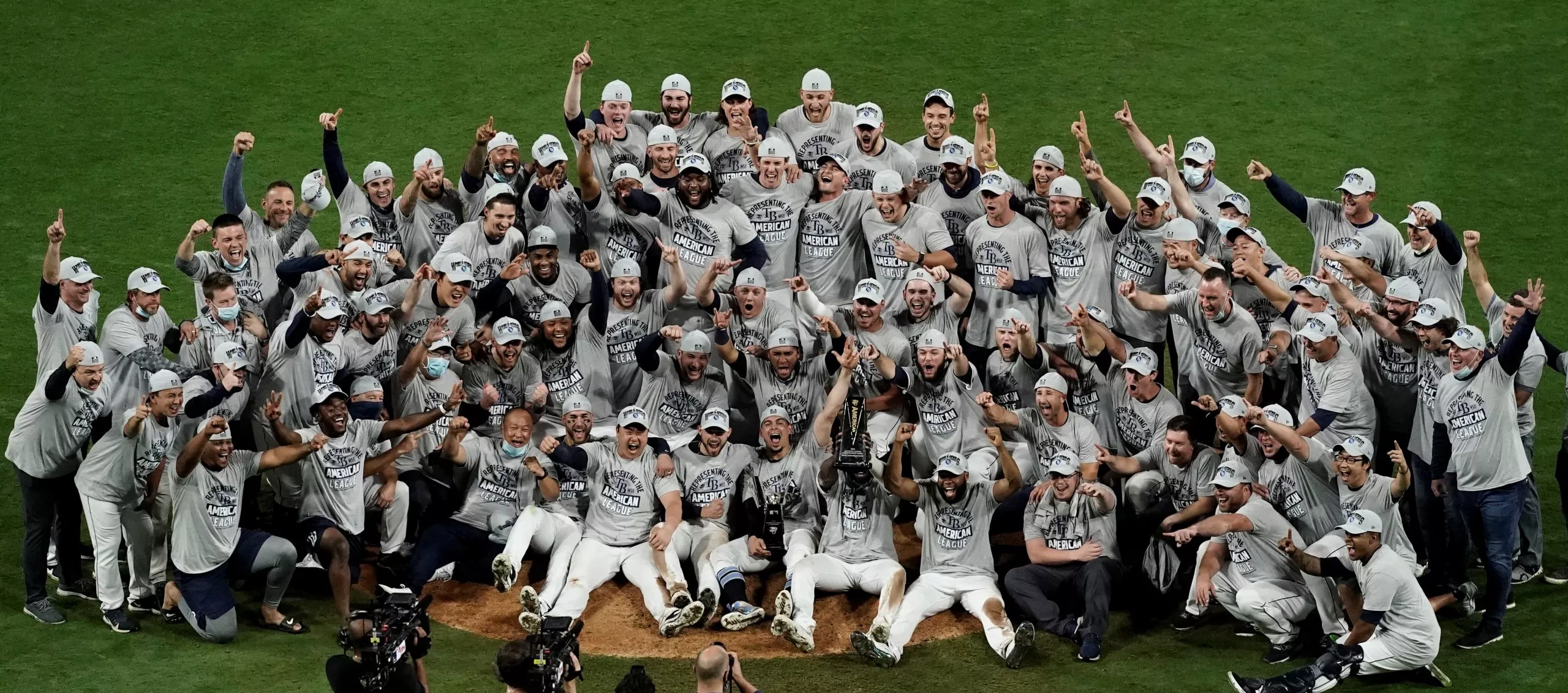 Arozarena y Morton ponen a los Rays en su segunda Serie Mundial