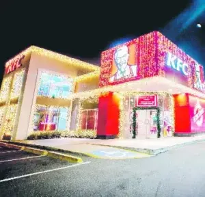 KFC se prepara para la Navidad en familia