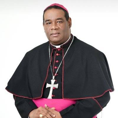 Francisco, a los pies de la Iglesia en el corazón del mundo
