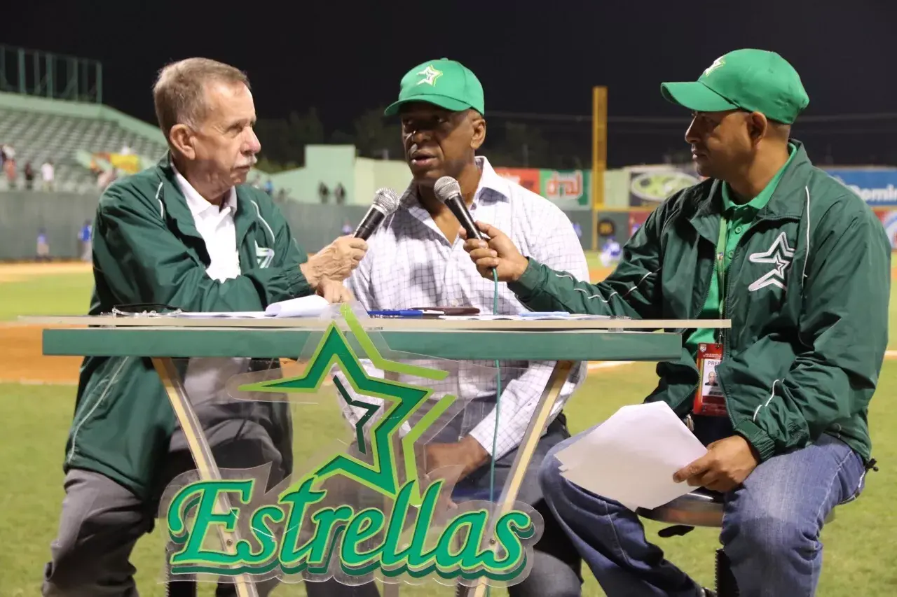 Estrellas contratan a Julio Franco como asistente operaciones béisbol