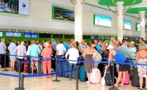 EE.UU mejora a RD la alerta de viajes