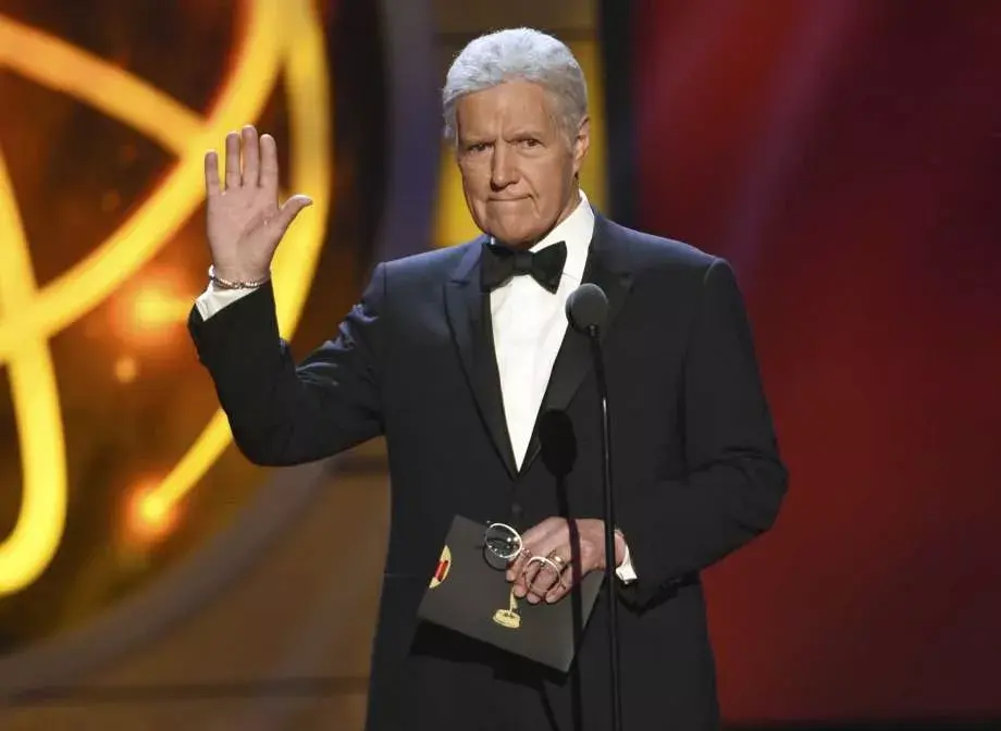 Muere Alex Trebek, uno de los presentadores más populares de la TV de EEUU