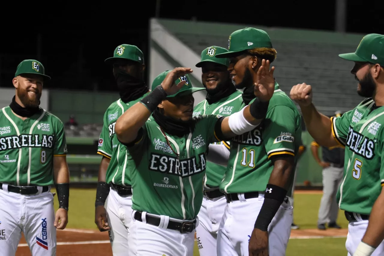 Estrellas buscan segundo triunfo ante Águilas este martes en juego habilitado