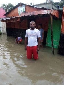 Al menos 30 casas inundadas por efectos de Tormenta Eta en Los Guaricanos