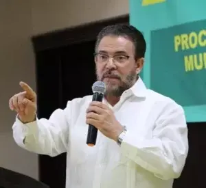 Guillermo Moreno pide revisión DR-CAFTA