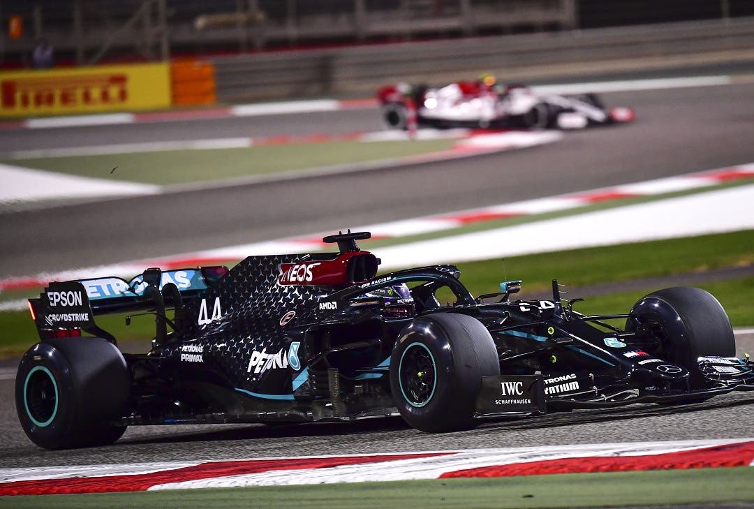 F1: Hamilton domina ambas prácticas para GP de Bahrein