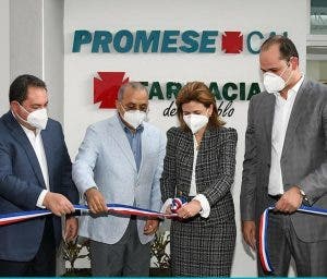 Promese/Cal inaugura Farmacia del Pueblo en Ciudad Sanitaria Luis E. Aybar