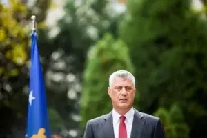 El presidente de Kosovo dimite por una acusación de crímenes de guerra