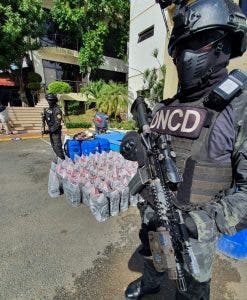 DNCD ocupa 362 paquetes de droga y apresa dos colombianos en Peravia