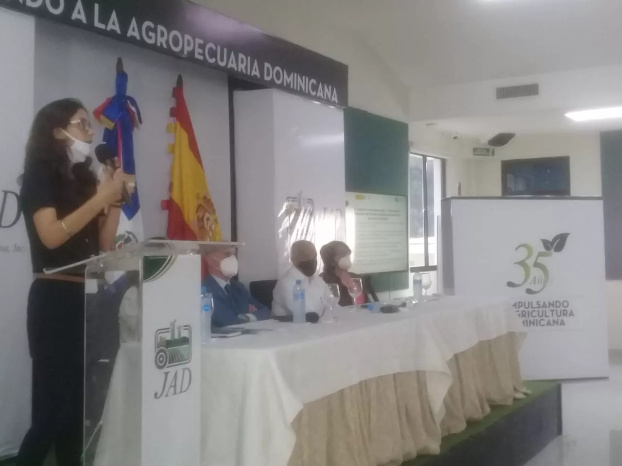 Pequeños productores agrícolas recibirán financiamiento tras crisis provocada por Covid-19