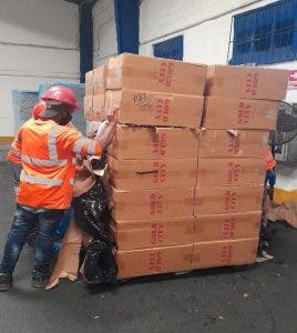 DGA decomisa 304,630 unidades de cigarrillos ilegales y 1,954 unidades de bebidas alcohólicas